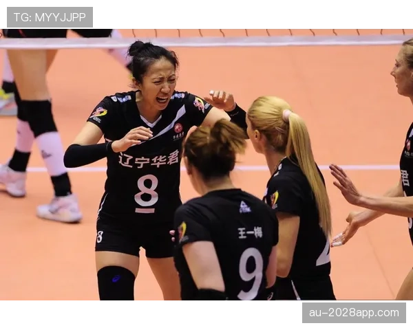 丁霞训练完直接打车去奢侈品店刷卡，这姐的工资条是真实存在的吗