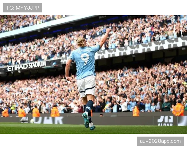 哈兰德终结依赖如何重塑曼城的战术结构与体系运行？