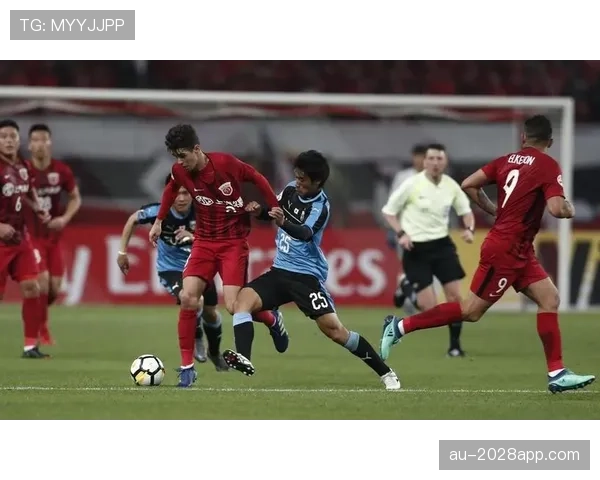 波格巴回撤接应如何激活进攻枢纽：关键战中的中场主导机制分析